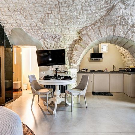 Malolu Luxurysuite オストゥーニ エクステリア 写真