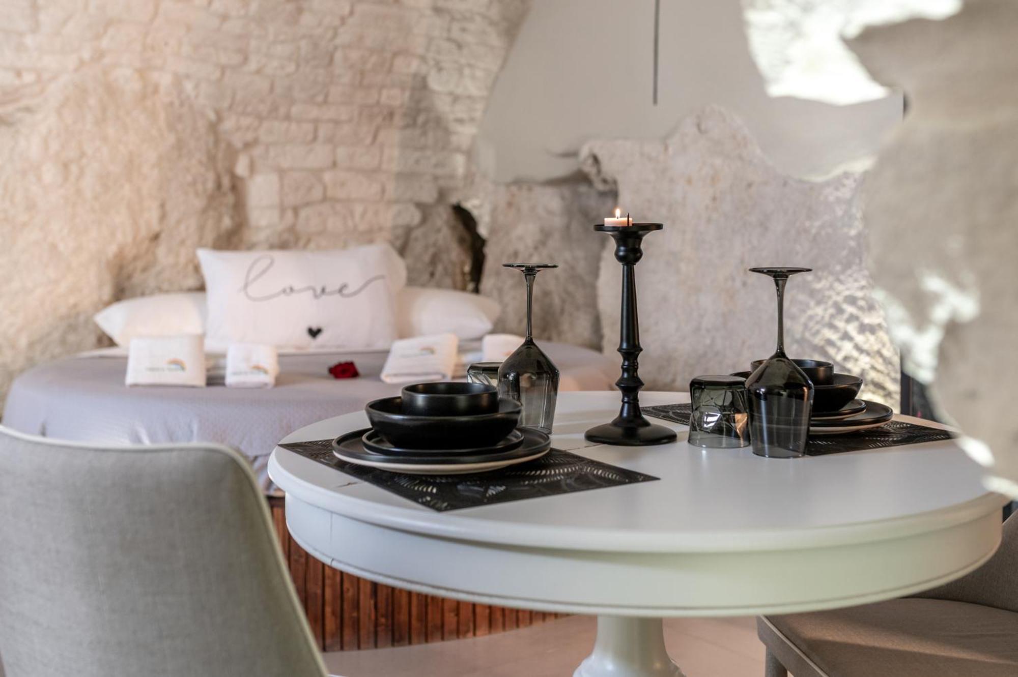 Malolu Luxurysuite オストゥーニ エクステリア 写真