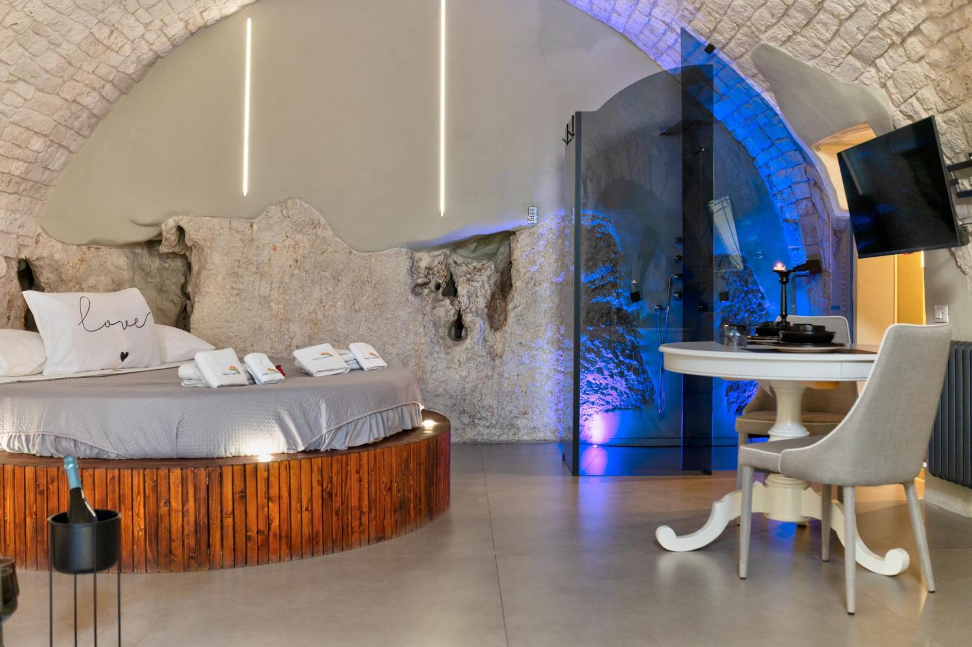 Malolu Luxurysuite オストゥーニ エクステリア 写真