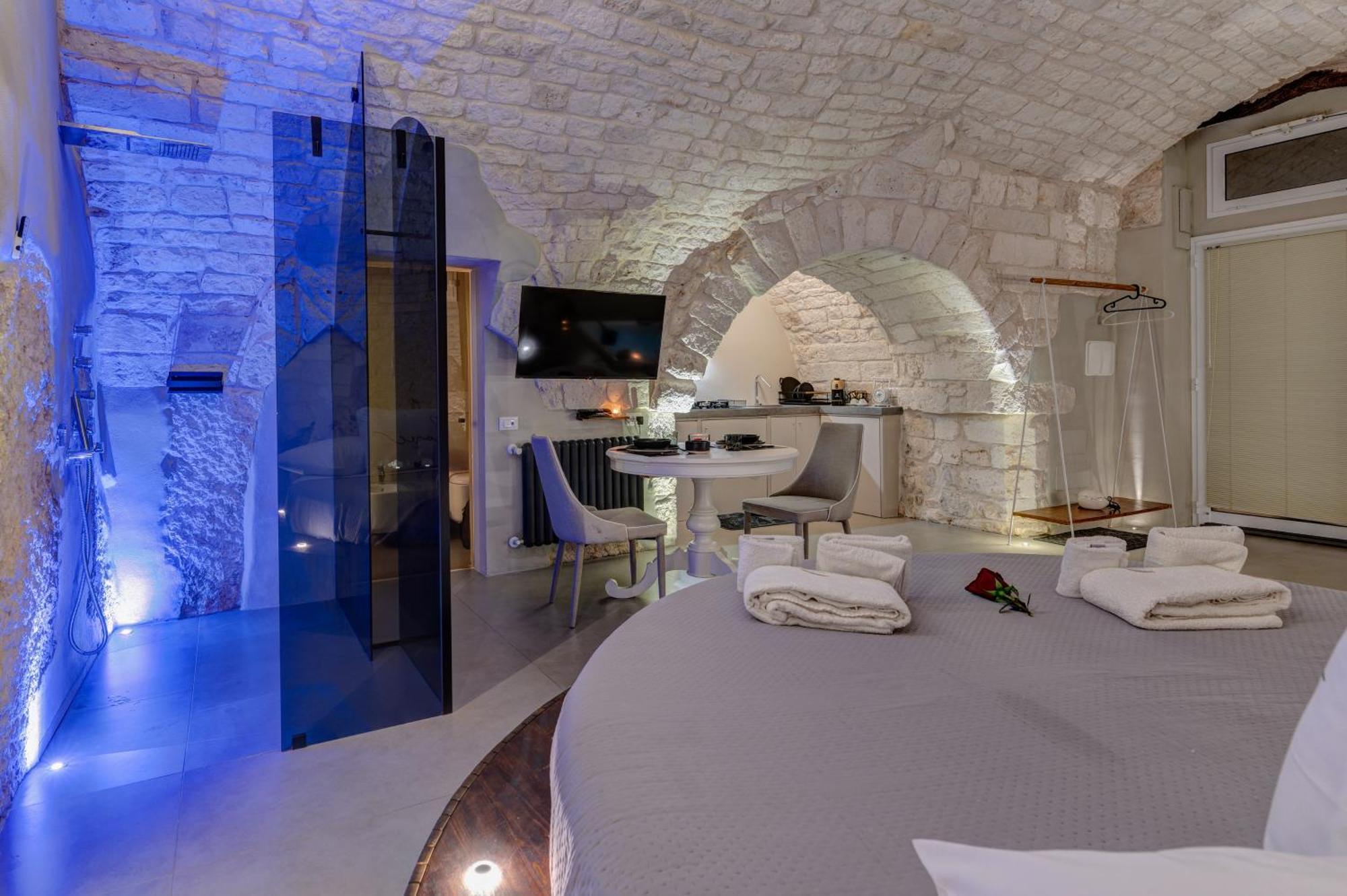 Malolu Luxurysuite オストゥーニ エクステリア 写真